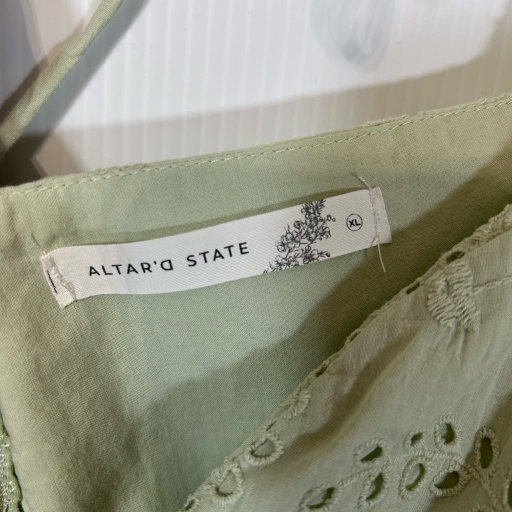 Altar’d State Eyelet Crop Top Green Size XL - Picture 9 of 13